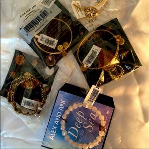 Charm Bracelets 4 Sale